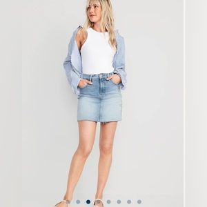 Old Navy button fly Jean skirt size 2